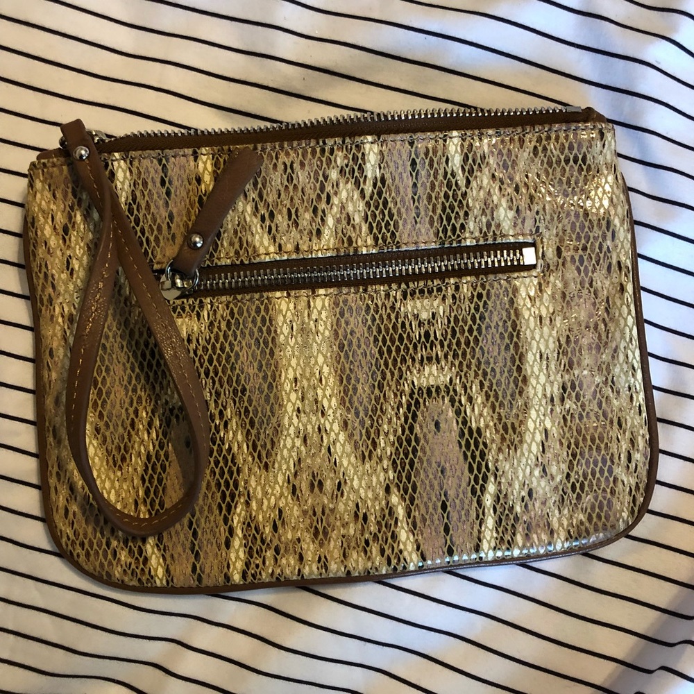 Chez brand animal print Wristlet